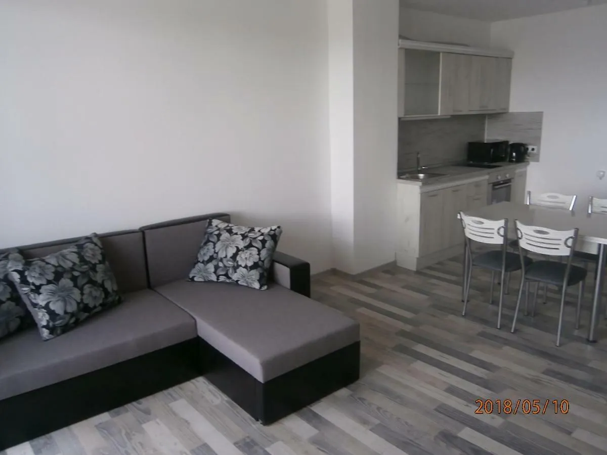 Aparthotel Apartments In Las Brisas Burgas